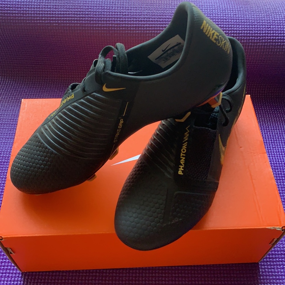 Nike Phantom Venom Pro FG, Black/Metallic Gold